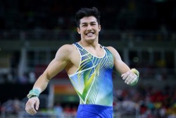 hongkongsmallcockloonergas:  dashofcrimson:  fuckyoustevepena:  He’s NAKED &amp; In Motion Part 1! Arthur Nory Oyakawa Mariano is a 22-year-old Brazilian gymnast from São Paulo competing in the 2016 Rio Olympics.   He’s so photogenic…  ❤️❤️❤️❤️