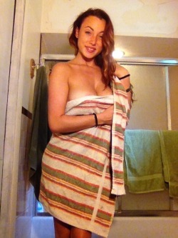 iambettymay:  Towels are great to tease with 