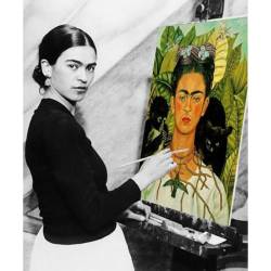 sweetfacekilla:  Happy 108th Birthday, Frida! 🎨💐💐 #FridaKahlo #Xochitl #VivaLaFrida #Chingona #SelfieQueen #HBD #SelfPortrait #NecklaceOfThorns