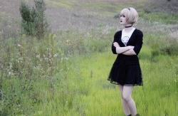 dersedreamer:  Yesterday I fell into my closet came out as Rose and ended up in a field of wildflowers we just don’t know.  Rose Lalonde | Photography  