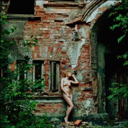 happy birthday!Ekaterina Lavskayabest of erotic photography:www.radical-lingerie.com