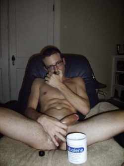 geekyedger:  This geeky lad is a hot popper bator - his cock is greased with Albolene and he is all set for a long stroke session   Hot