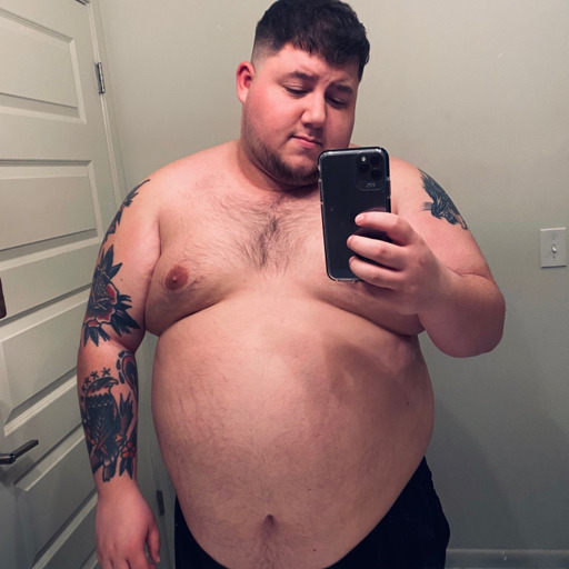 cin3philia:We love playing with all this fat and popping buttons on old shirts! 🐷🐷Come see videos like this and many more by clicking the link below ⬇️ SouthernPorkers is creating pics, videos, and other fatboy content. | Patreon