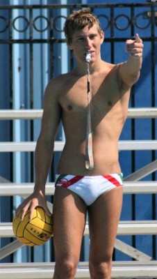 polofoto69:  sfswimfan:Love this water polo hottie showing off his ball(s) wearing his white Turbo briefs with a 12:00 / Natural bulge.  Hot that you can see the drawstring through the suit, to the right.  ( Internet find ) Beautiful water polo suit