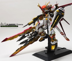 gunjap:  Amazing PG Gundam Astray ver.Plamodel Art. Full PHOTO REVIEWhttp://www.gunjap.net/site/?p=251496