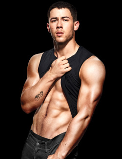 meninvogue:  Nick Jonas for Men’s Fitness 
