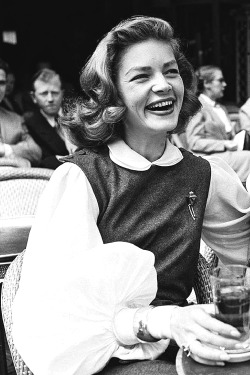 babybacalling:  PHOTO: LAUREN BACALL SITTING AT A SIDEWALK CAFÉ IN PARIS, 1953.One of Lauren Bacall’s favourite cities is Paris. She speaks some French, and has travelled there frequently throughout her life. She adores the Left Bank, and once said