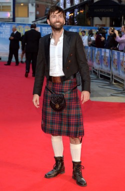 blurryface-lives:  Ah yes, David in a kilt. *sound of ovaries exploding in the distance* 