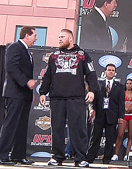 hotwrestlingmen:    Brock Lesnar at UFC 121 Weigh-InHonda Center, Anaheim (October 22nd, 2010)