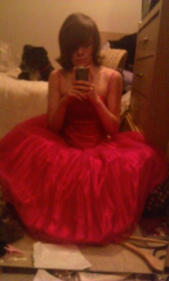 I looooove the dresss!!!