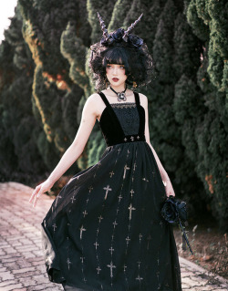 lolita-wardrobe:  【More Outdoor Worn Photos of LONG VERSION The Night Witch JSK】◆ LONG Version JSK Shopping Link &gt;&gt;&gt; https://lolitawardrobe.com/lost-angel-the-night-witch-gothic-lolita-jsk-long-version_p4955.html