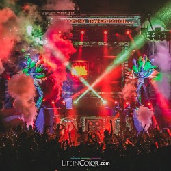 lifeincolortour:  Caption Contest! Caption this photo and we will pick the best one to win 2 tickets to a city of your choice! #LICBigBang via Instagram http://ift.tt/1MXjFbg