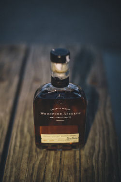 the-heart-of-the-lion:  A good brand….There are many that will warm the cockles of your heart on a crisp fall evening.”  Adore Woodford Reserve ♥