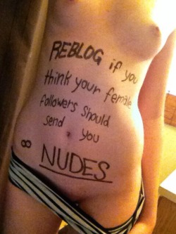 slipperyhot:Oh God … No one’s ever done this for me. Naked girls are the best.  Yes please send me your nudes!!