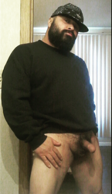 cutechubbybrownboy:  chachabear68:#chachabear68 Anal Toys, Cock Rings &amp; Gay Gear [CLICK HERE!]