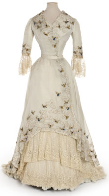 omgthatdress:  Evening Dress Jacques Doucet, 1900-1905 Les Arts Décoratifs