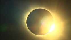 lookatthesefuckinstars:  Total Solar Eclipse, 20 March 2015.