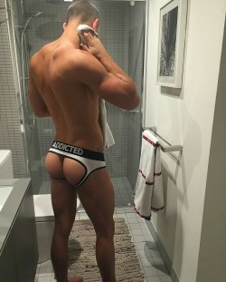 buttsandundies:  Show your undies and submit your butt.