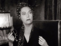 wehadfacesthen:  Gloria Swanson as Norma Desmond in Sunset Boulevard  (Billy Wilder, 1950) 