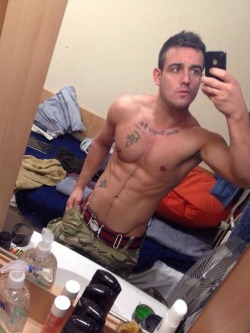 yourstr8boys:  As agreed sexy str8 army lad exposed. Reblog 