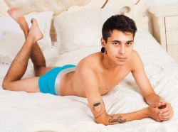 nudelatinos: Watch sexy twink boy David Cecilia live on cam only at gay-cams-live-webcams.com come say hello today :)CLICK HERE to enter his personal cam page and see if he is online now