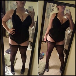 dexter8u2:  littlemissmelissa69:  I got some new lingerie thanks to a nice donation, decided to try it on with some other stuff I had.   Beautiful!
