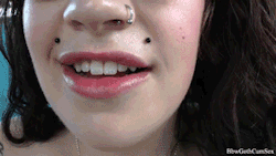bbwgothcumsex:  gothic BBW Marilyn Mayson SEXY tongue here the free full hq version of this GIF: http://imgmaster.net/img-5364d05b3147d.html