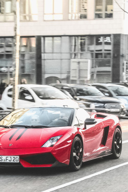 superior-luxxxury:  ripevibe:  Lamborghini Gallardo LP570-4 Spyder | Instagram | RipeVibe   FOLLOW US ON INSTAGRAM!!!