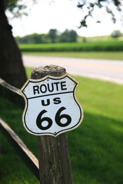 travelroute66: Your Monday escape: A drive on old Route 66 through the cornfields of Illinois. Find this images in my Route 66 Galleries: http://frank-romeo.artistwebsites.com/ 