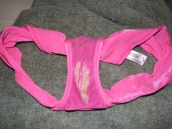 sloggi1970:  #dirtypanty #dirtystring # dirty thong #soiled #stained # MILF #MILFpanty #pinkpanty