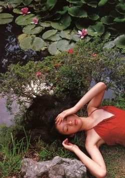 lianaxxxxx: Chiaki Kuriyama in Shinwa-Shoujo (“Girl of Myth”), photographed by Kishin Shinoyama 