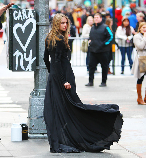 justthedesign: Cara Delevingne Loves NY In Black Dress Via Evening Standard -