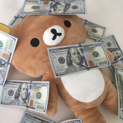 toshio:this is the money bear. reblog to keep your 2017 filled with great wealth and fortune   2022-23