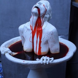 valleyofmelatonia:  is this a statue of the girl on the front of the picture for cannibal holocaust? 