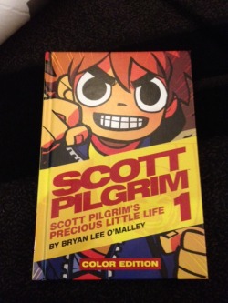 cookiespecialist:  i went to ecc comic-con today and got to meet andrew hussie  but the only signable thing i had with me was a scott pilgrim book  it was a great moment 