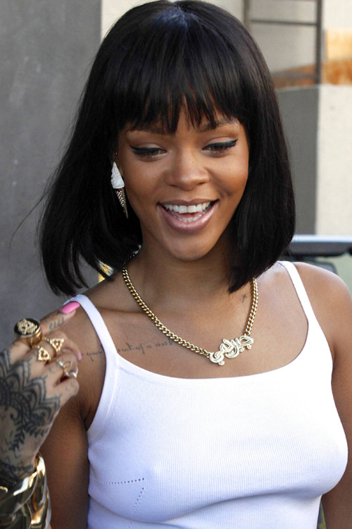 Fotos de Rihanna (apariciones, conciertos, portadas...) [13] - Página 45 Tumblr_n161gnxR7x1rveoj6o1_500