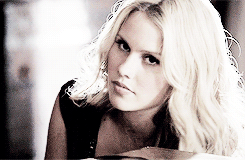 Claire Holt/კლერ ჰოლტი - Page 3 Tumblr_n7gx6sjCgN1sl9zbwo3_250