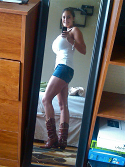 How do y'all feel about Daisy Dukes and cowboy boots? ;) Facebook orgasmpics.org randomsexygifs.com