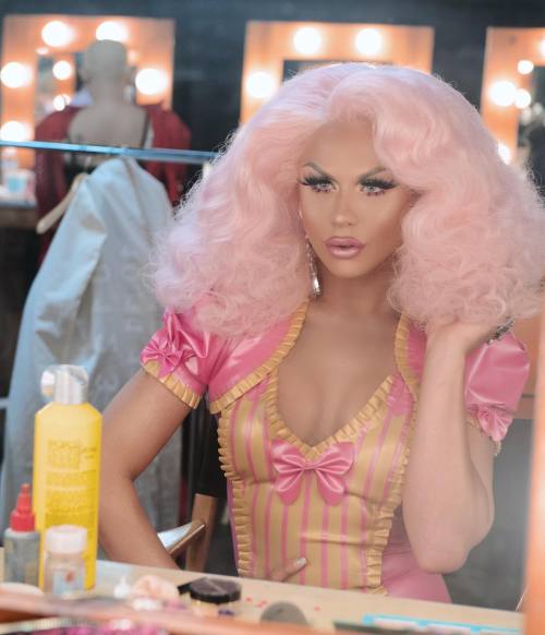 lacyvanilla:Farrah Moan.  Always a favorite.  Sweet, petite, glamorous, and thrilling!  :)