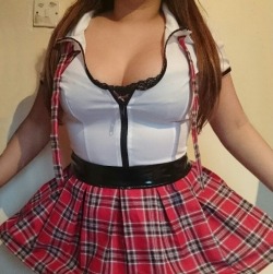 cuddlemedaddy:  more of that cheeky school girl costume 💋