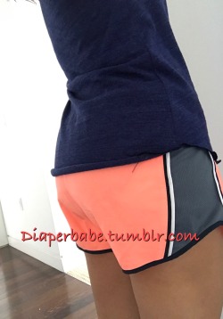 diaperbabe:  I hope there’s no one at the gym right now cause I’m pretty sure you can tell I have a padded butt 
