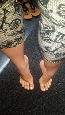 sweetfeet438:Another foot selfie at work today.