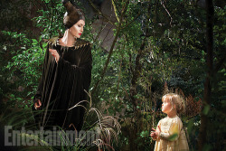 teamajolie-biz:  Only Vivienne, one of her and Brad Pitt’s youngest children, proved not to be scared by the intimidating black horns and icy cackle. The now-5-year-old even ended up playing a young version of Princess Aurora in the film (as seen in