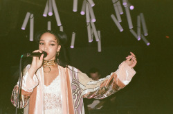 cold-soul-on-fire:  FKA Twigs live at Grasslands Gallery  