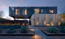 lasvegaslocally:  The Glitz and Glamour – and Crazy Modern Design – of the “Tresarca House” #Vegas #RealEstate Gallery: http://www.homesandhues.com/The-Glitz-and-Glamour-of-Vegas-is-Alive-in-the-Tresarca-House/  The whole house is cool but