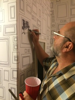 everybodyilovedies:  kellysue:  brianmichaelbendis:  One of the highlights of the weekend was kellysue and mattfractionblog party where great comic artists filled in their hallway comic panel wallpaper. that’s Matt Wagner, skottieyoung, tony moore,