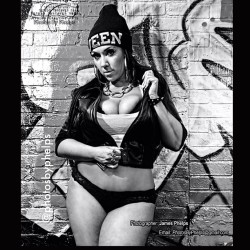 Happy fall Back on the clocks with @crystalrosemua  in this urban edge shot #graffiti #photosbyphelps #curves #glam #sexy #busty #hips #jersey #urban #thick #photosbyphelps #pinup