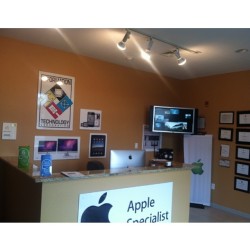 My office &gt; your office #badbitch #apple #office