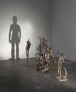 taktophoto:  Shadow Sculptures by Tim Noble and Sue Webster  Love dis shit