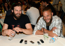 mansondust:  Cutest thing!  A sweet photo of Clive Standen &amp; Travis Fimmel from Comic Con 2013 interview sessions.